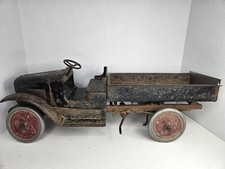 BUDDY L PRESSED STEEL CHAIN LIFT DUMP TRUCK- 1920'S- ORIG PAINT- VINTAGE/ RARE