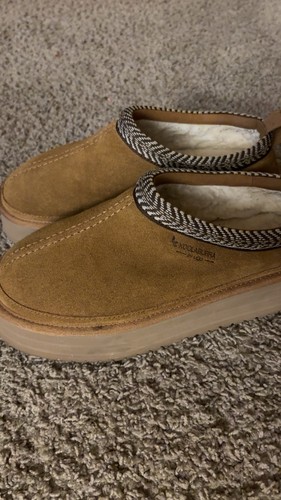Ugg Chestnut