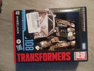 Transformers: Rise of the Beasts Studio Series 108 Deluxe Class Wheeljack