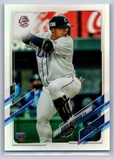 Kento Watanabe Rainbow Foil /150 2021 Topps NPB #3