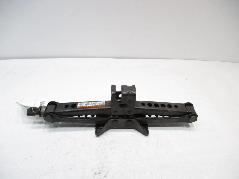 2015 TOYOTA COROLLA JACK 43515 - Изображение 3 из 4