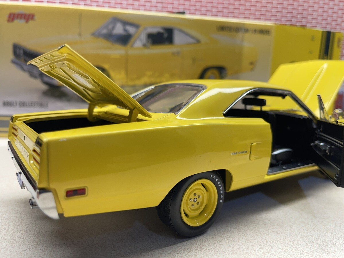 1/18 GMP 1970 ROAD RUNNER YELLOW LEMON TWIST BLEMISHED #0281 See