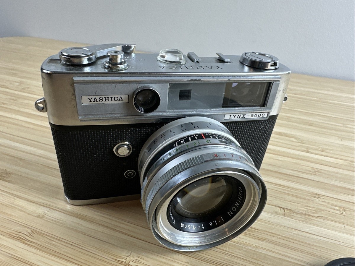 Yashica Lynx 5000 35mm Camera With Case VERY CLEAN, UNTESTED