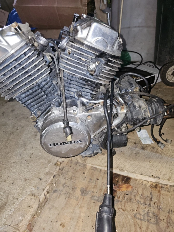 1986 Honda Shadow Vt500c-corre e dirige k milhas Virá com uma nota de venda - Imagem 3 de 4