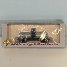 HO Scale Proto 2000 Series 8K Gallon Type 21 Riveted Tank Car GATX 15418 Amaizo