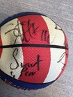 RARE Vintage Signed (4 Signatures) Harlem Globetrotters  Game Basketball — photo 4