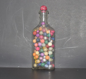 ⭐🗽⭐1800s Victorina era Antique Clay Marbles in💊Medicine Bottle peewee sizes ⭐
