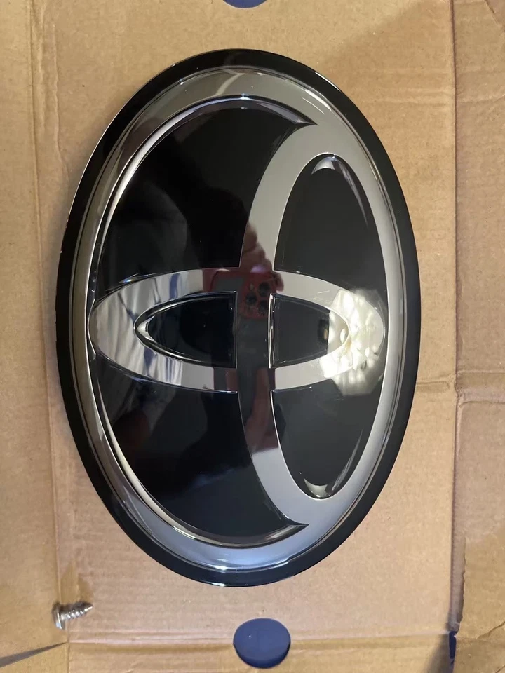 RADAR SENSOR FRONT GRILLE EMBLEM For Toyota TACOMA TUNDRA 90975-02159 OEM Foto 4 de 4