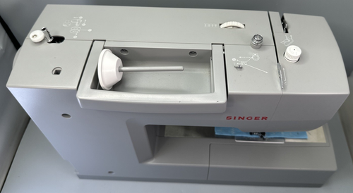 Singer 6600C Heavy Duty Computerized Sewing Machine - Picture 10 of 14