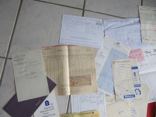 Collection 100 HOTEL TRAVEL documents bills brochures receipts vouchers tags - Picture 2 of 10