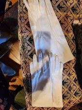 Lot Of 2 Vintage Womens Beige Gloves 30