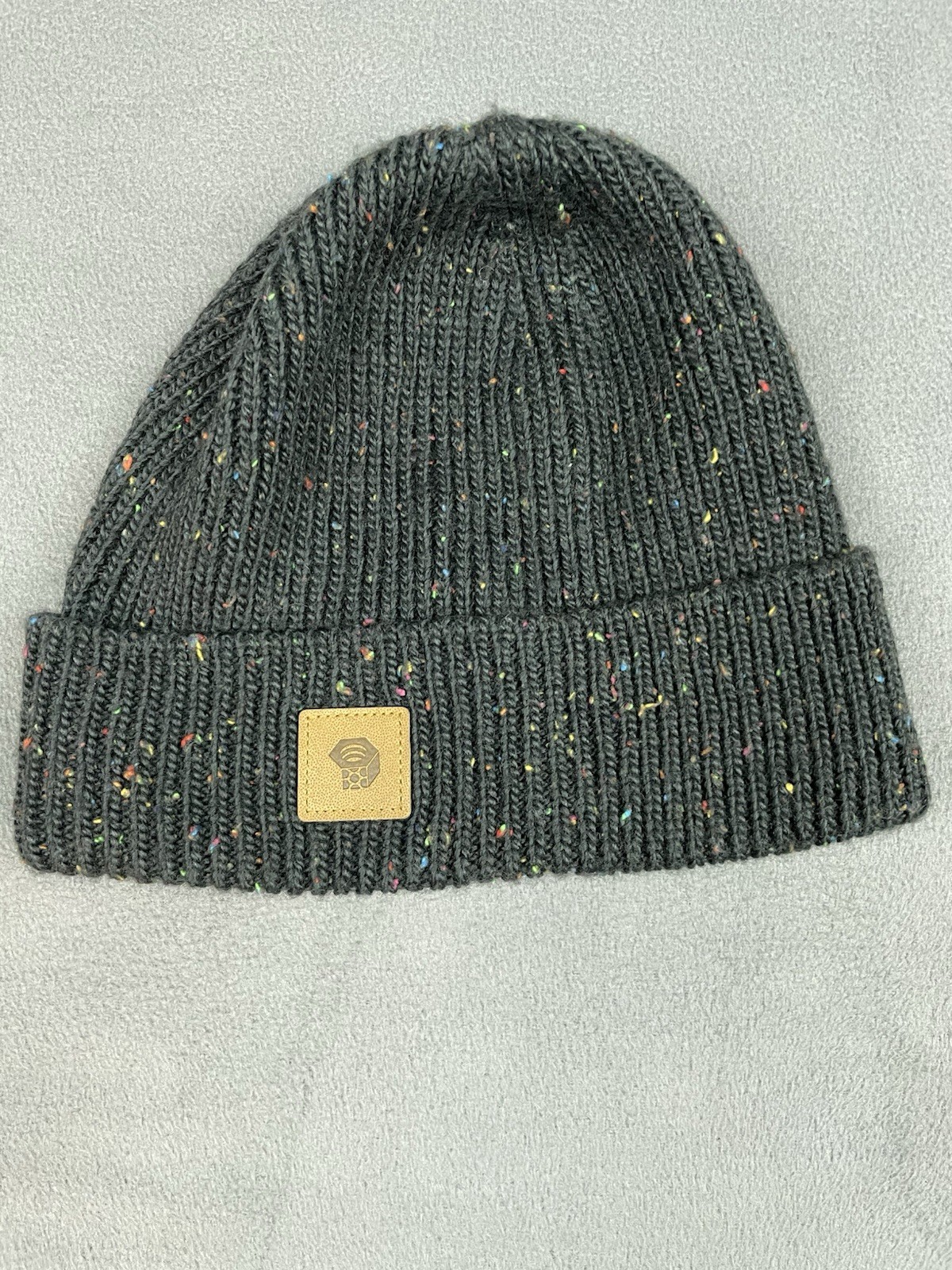 Mountain Hardwear Beanie Adult Gray Lightweight Stretch Warm Skull Cap Hat Cap