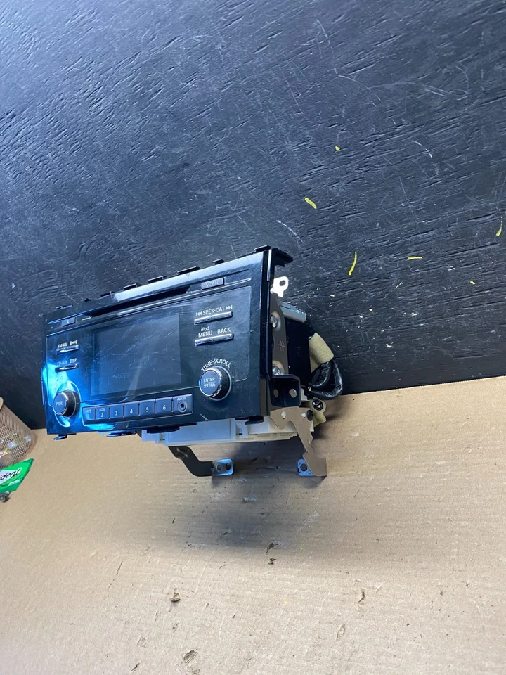 Nissan Altima 2013 a 2015 receptor de pantalla de radio AM-FM reproductor de CD OEM S6519 DG Foto 3 de 4