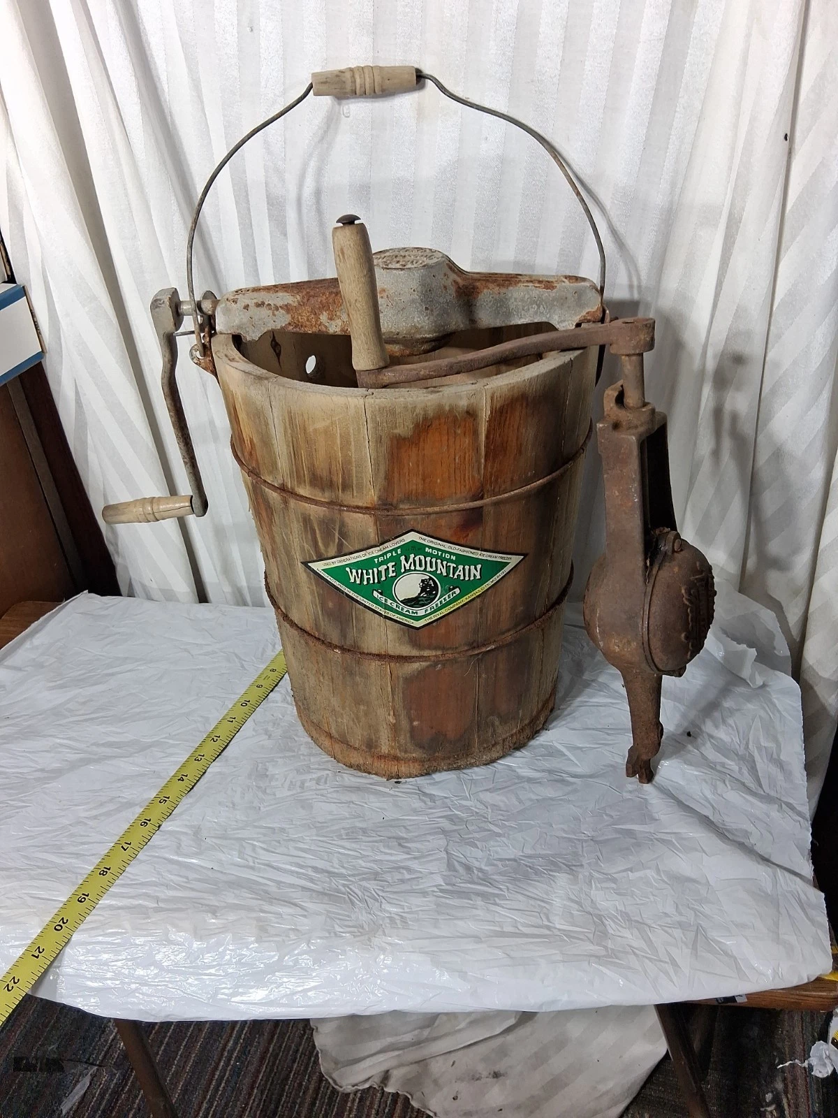 Antique White Mountain Freezer Ice Cream Maker Hand Crank 6 Quart 2 Cranks 9