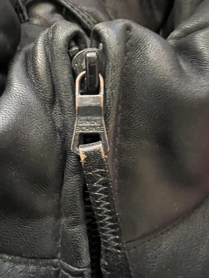 ARMANI EXCHANGE MENS BLACK LEATHER QUILTED PUFFER VEST SIZE MEDIUM - Image 3 of 4