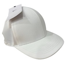 NWT Nike Golf White Black Swoosh FlexFit Fitted Hat Cap Classic99 Dri-Fit S/M