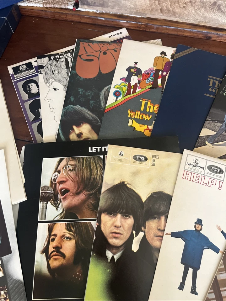 The Beatles BC13 Blue Box Collection UK Edition LP 1981 NM Vinyls! WITH INSERTS - Image 2 of 4