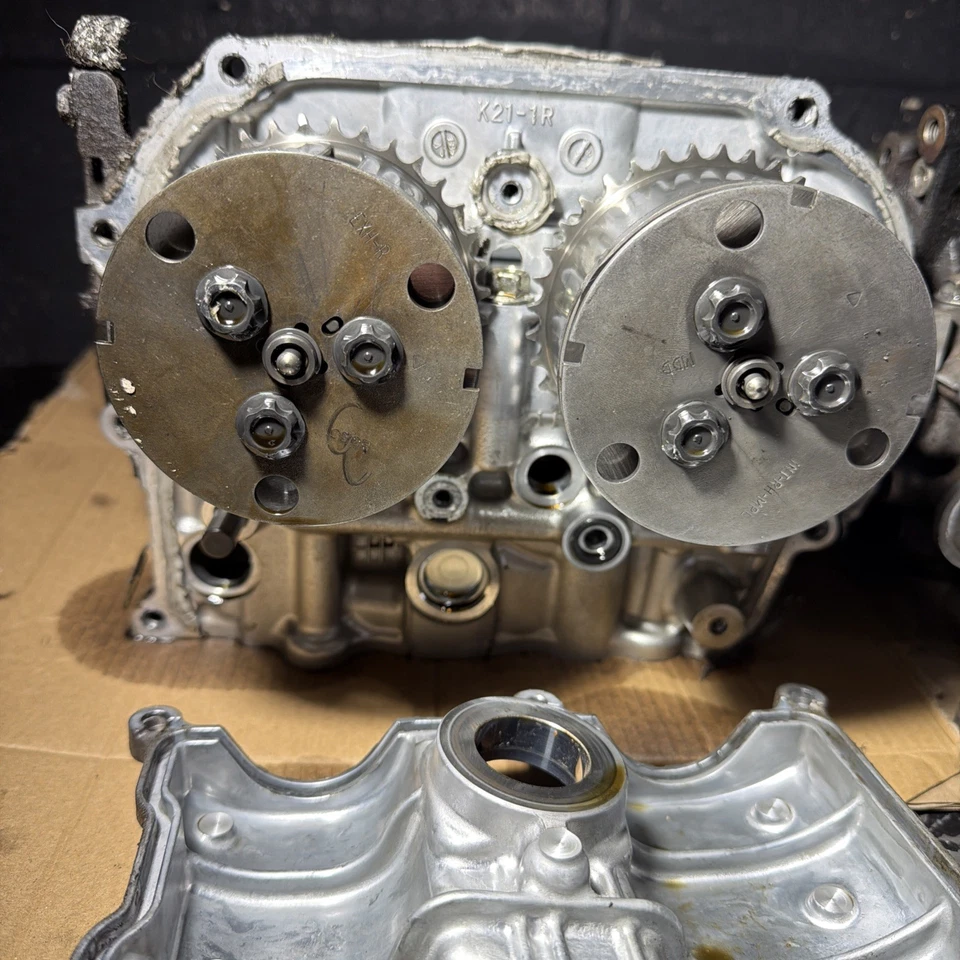 Par de culatas Subaru 2.0 BRZ Toyota 86 FR-S 2013-2020 SIN CARGA CENTRAL Foto 3 de 4