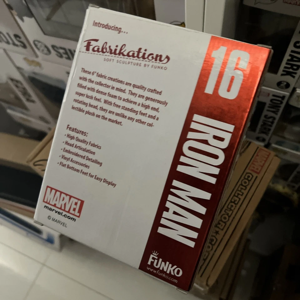 Figura de peluche Funko Fabrikations Avengers Endgame Iron Man Foto 3 de 4