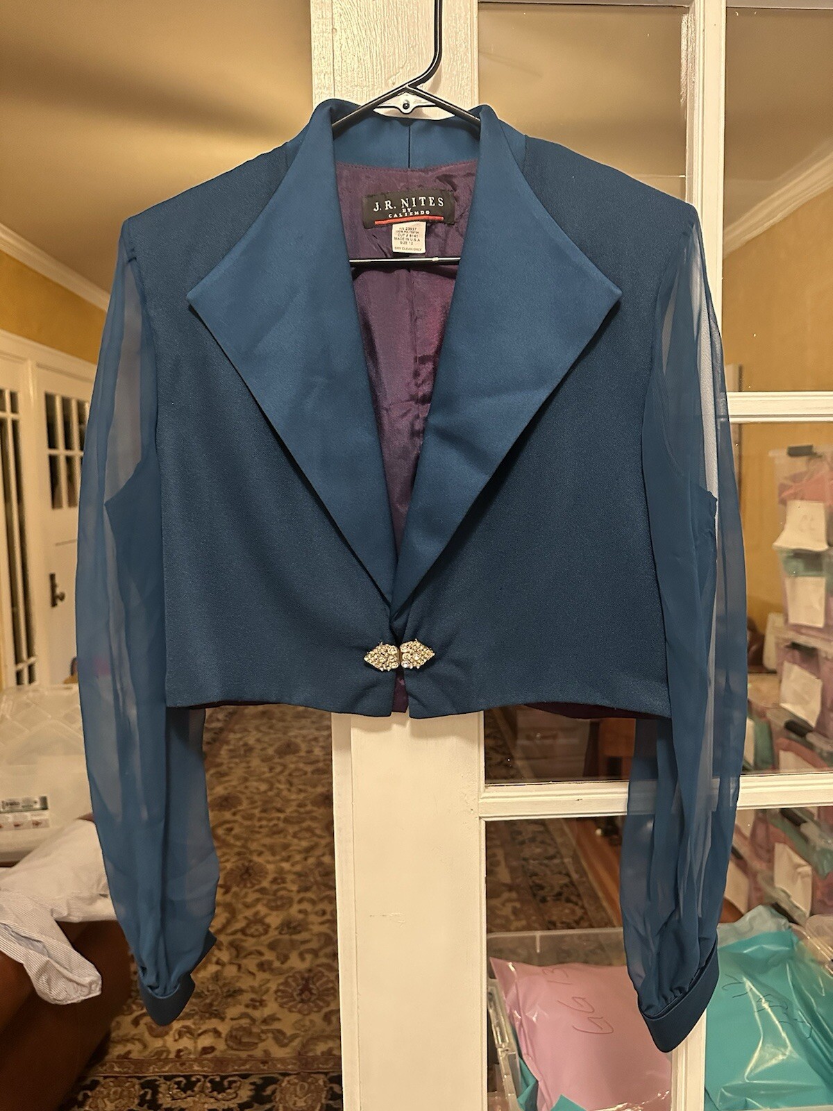 Teal vintage J.R. Nites by Caliendo women’s blazer with long sleeves, notch lapel, and single button closure, size 12.