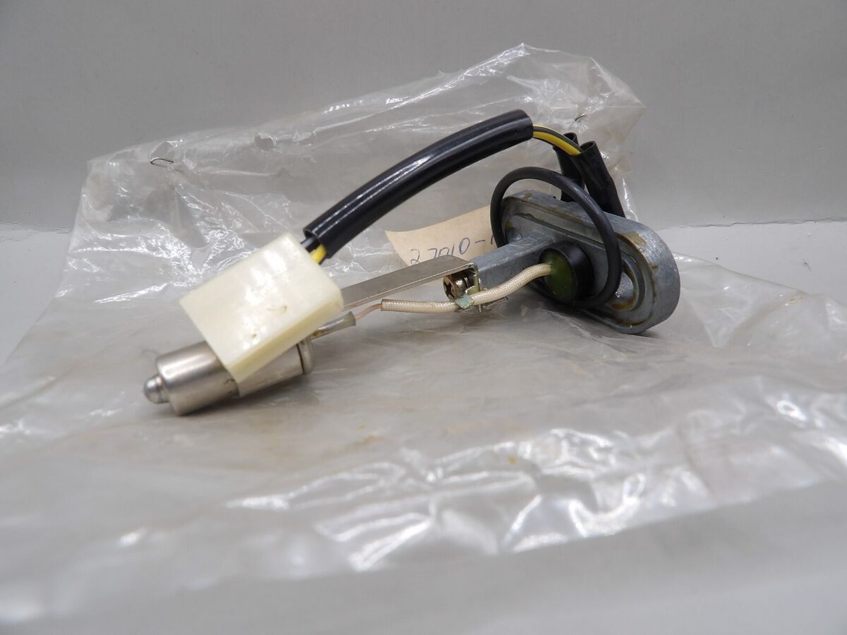 NOS Kawasaki KZ550 KZ650 KZ750 1981-1983 Genuine Fuel Level Switch 27010-1055 | eBay NOS Kawasaki KZ550 KZ650 KZ750 1981-1983 Genuine Fuel Level Switch 27010-1055 | eBay