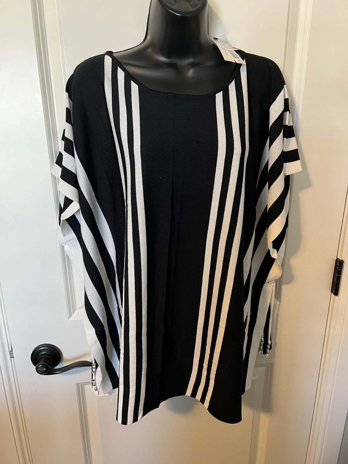 NWT $118 Adrienne Vittadini SWEATER TOP LITE Poncho Black White Stripe ONE SIZE