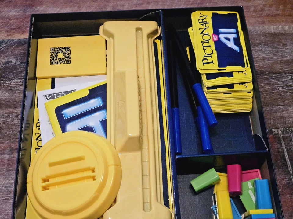 Pictionary Vs. AI Family Game for Kids and Adults and Game - Image 3 of 4