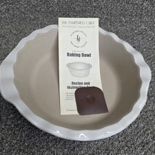 The Pampered Chef Family Heritage Stoneware Scalloped Deep Dish Pie Plate 10"