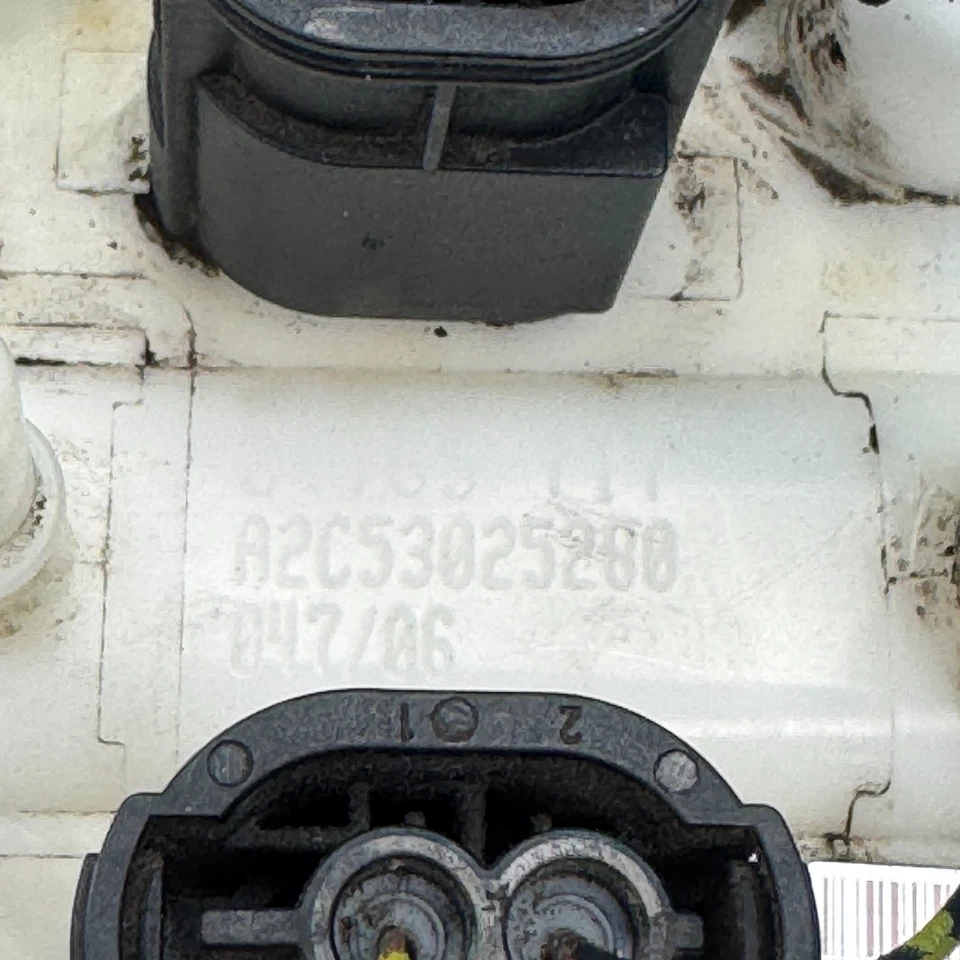 Conjunto de bomba de combustible BMW 325i E90 2006-2008 OEM 16146766176/16147163298 Foto 3 de 4