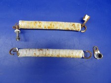 Beech 76 Duchess Main Gear Brace Spring Set P/N 105-810028-1 (0526-1329)