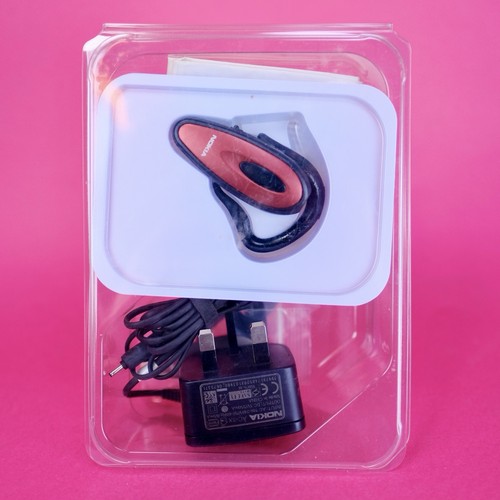 Nokia BH-202 Bluetooth Headset NOT Tested, Boxed, Collectors Piece 2000s - Picture 2 of 6