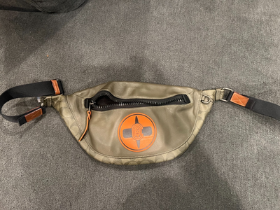 希少♡限定品♡NARUTOコラボ♡COACH コーチ シグネチャー ボディバッグ COACH（コーチ） x ナルト NARUTO コラボ ボディバック ショルダー