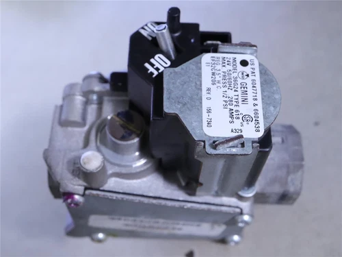 White Rodgers GEMINI 36G24 618 HVAC Furnace Gas Valve EF32CW206