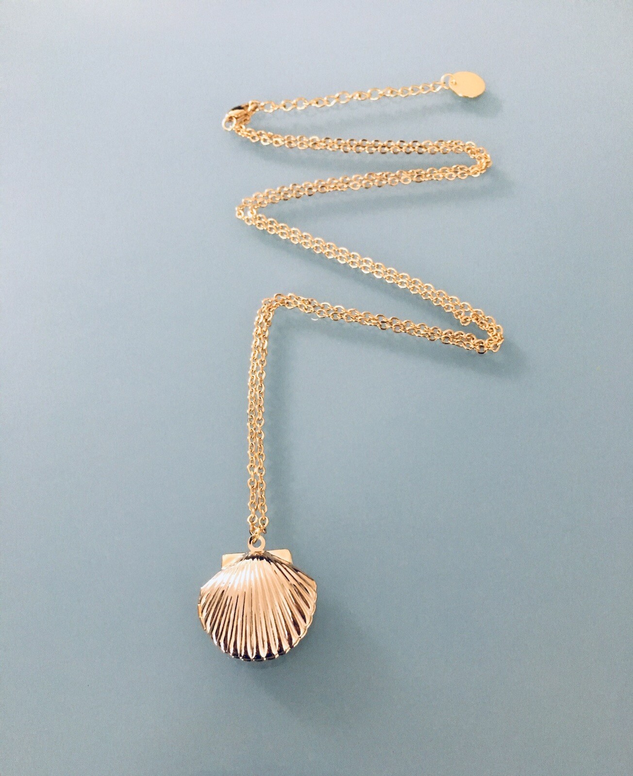 Collier coquillage personnalisé avec médaillon photo pour femme
