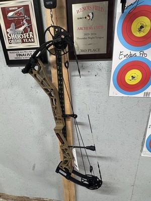 2026 Darton Consequence 31 Bow RH 50-60 Lb WITH FREE DARTON HAT