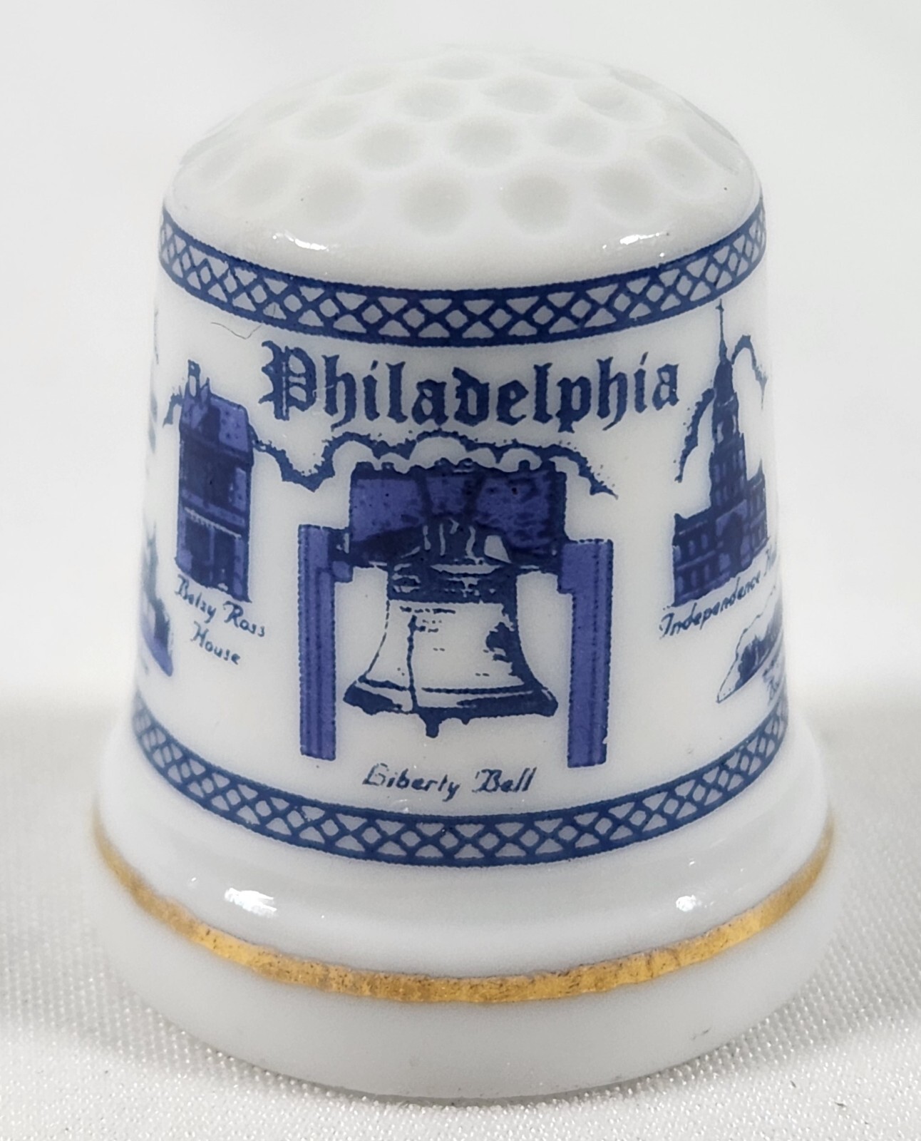 Vintage Philadelphia Liberty Bell Landmarks Souvenir Porcelain Thimble Gold Trim