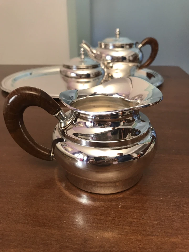 Stupendo servizio da caffè/the in argento 800  - Immagine 2 di 4