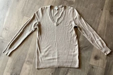 GAP Luxe Sweater Beige Long Sleeve V Neck Womens Size M Medium GUC Comfort
