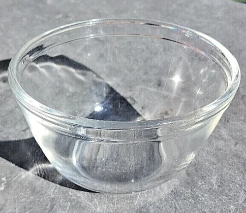 Pyrex 3 Cup Clear Bowl BIG P Vintage #7401 750 ml Good Condition 26