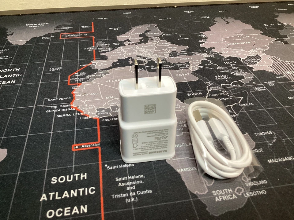 ADAPTADOR DE VIAGEM CARREGADOR USB SAMSUNG EP-TA50JWE com cabo de carregamento - Imagem 2 de 4