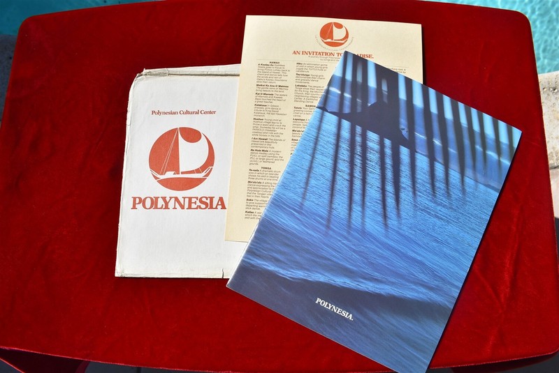 POLYNESIAN CULTURAL CENTER Hawaii native culture deluxe Souvenir Program Book