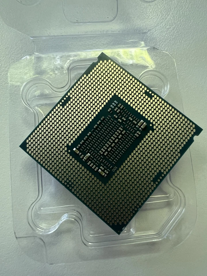 Intel Core i5 8600K LGA 1151 CPU Processor 3.6 GHz Six-Core SR3QU - image 3 of 4