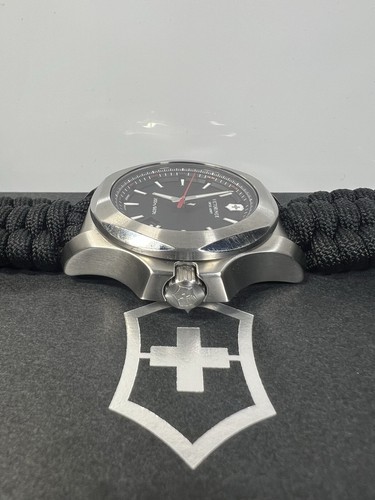 VICTORINOX INOX Men’s Quartz Watch W/ Naimakka Paracord 241726 20ATM Ø43mm - Bild 5 von 10