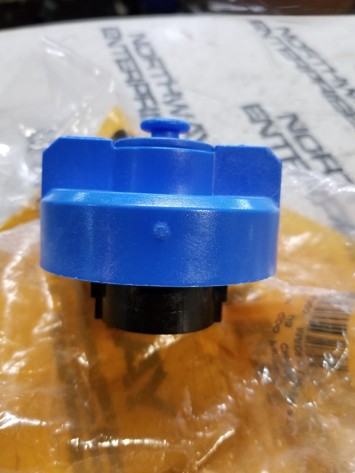 398-3011 Diesel Exhaust Fluid Tank Filler Cap 3983011 | eBay