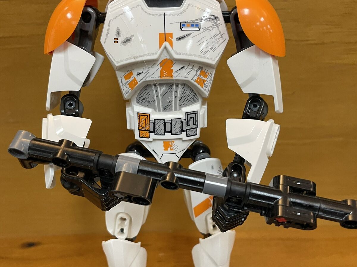 LEGO Star Wars Buildable Figures 75108: Clone Commander Cody LEGO Star Wars Buildable Figures 75108: Clone Commander Cody