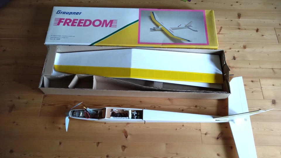 Graupner Freedom NEU - Motorsegler , Elektrosegler, Spannweite 2130mm - Bild 2 von 4