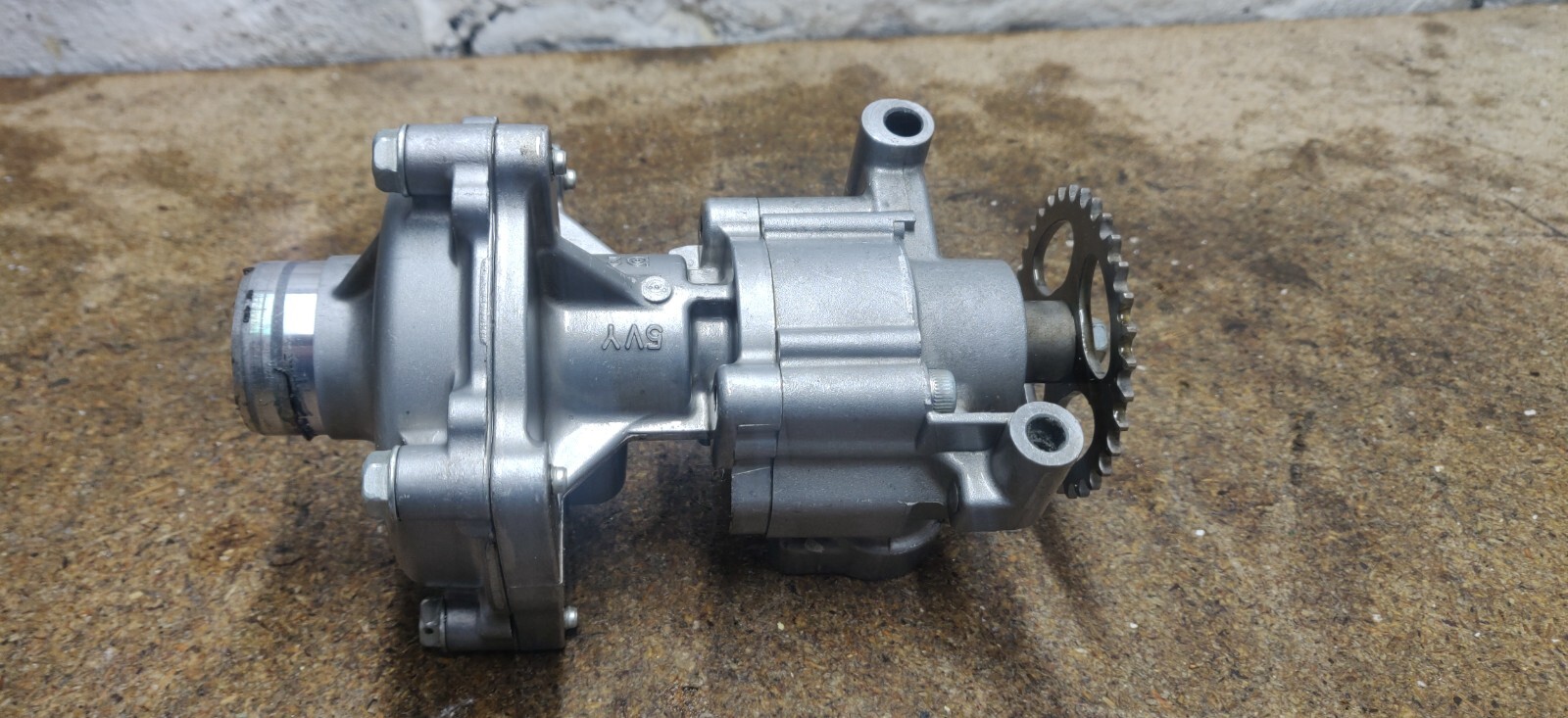 YAMAHA FZ1 200509 WATER / OIL PUMP eBay