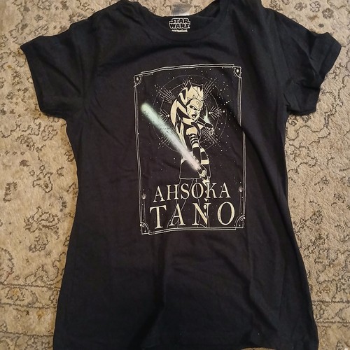 Disney Star Wars The Mandalorian Ahsoka Tano Photo T-Shirt Small - Picture 7 of 12