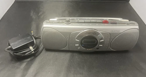 Aiwa Vintage AM/FM Radio Tape Deck CS-P700 Battery Powered & Comes With Plug