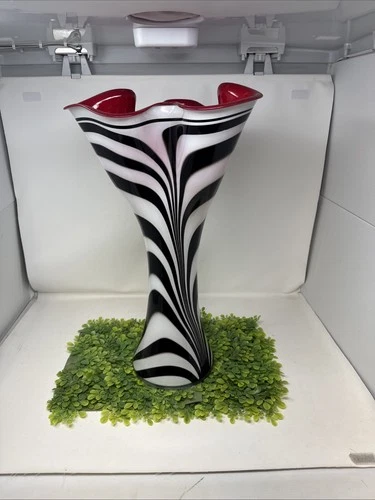 Krosno Black White Zebra Stripe Art Glass Handkerchief Vase Red Cased Inside 21"